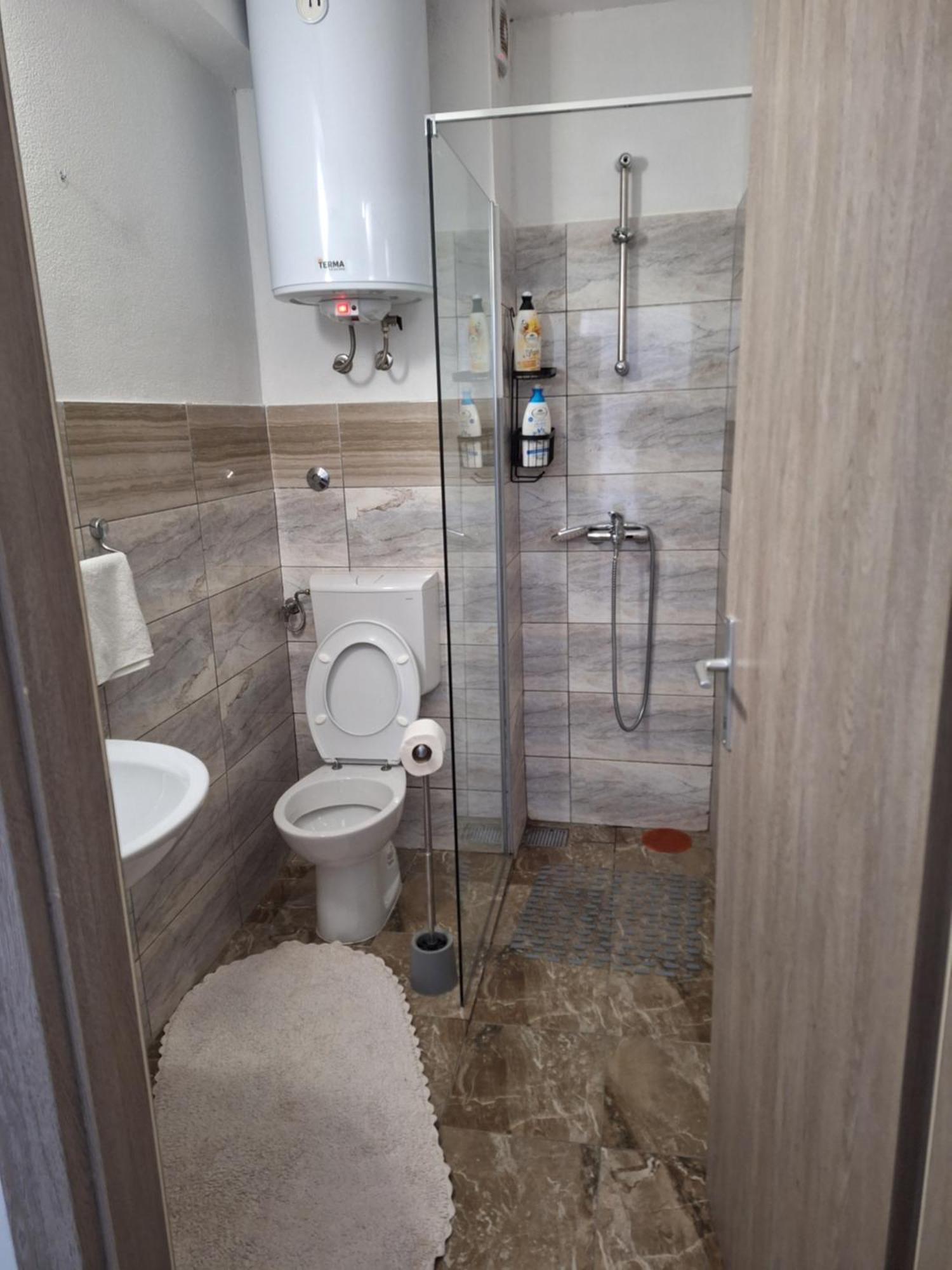 Mare Bed & Breakfast Vrlika Dış mekan fotoğraf